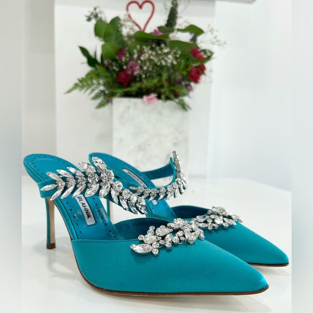 MANOLO BLAHNIK Lurum 90mm Embellished Satin Mules